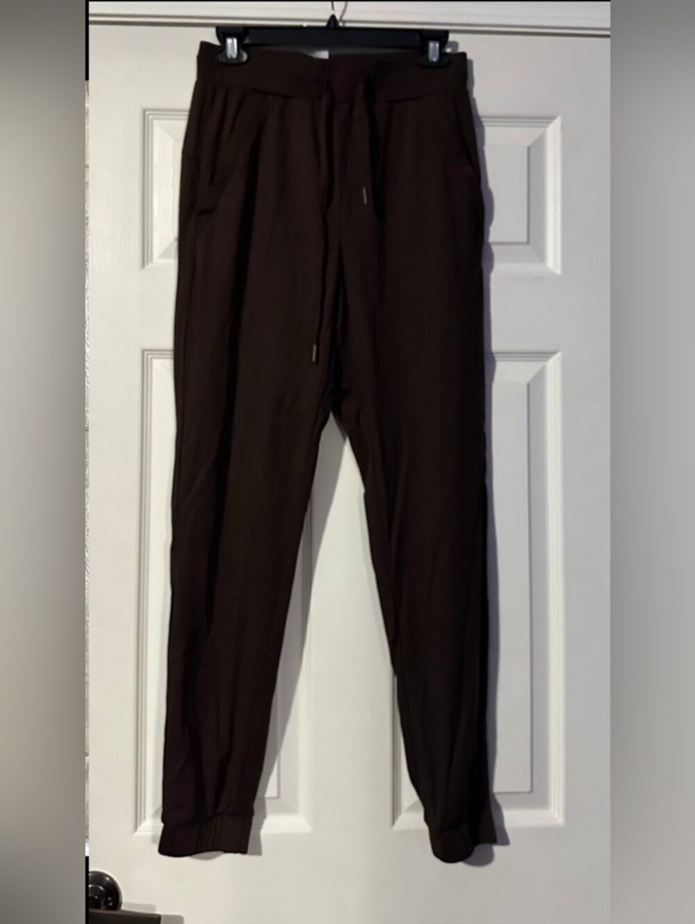 Vitality Nomad Joggers are a size Small.